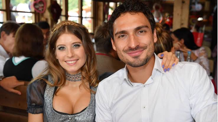 mats hummels freundin